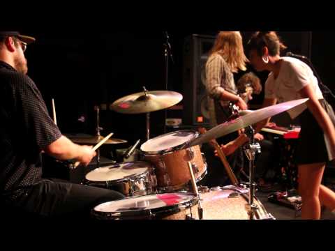 Jessica Hernandez & The Deltas: Picture Me With You (Carnie Threesome) (Antiquiet Sessions)