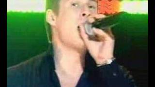2005-10-16 - Lee Ryan - Turn Your Car Around (Live @ TOTP)