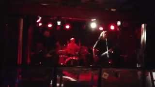 Unsigned UK Punk band: The Cottonettes - Oh No! Yoko (Live at The Boileroom) i phone video