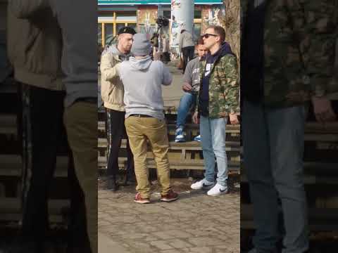 Gangster rapping in Berlin 🤣😅🤣😅🤣🤔🤔💩🤳
