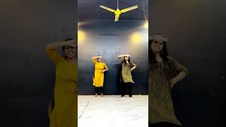 Download lagu Bombay ponnu 🔥 #trending #dance #youtubeshorts #tamil #viralvideo #shortsdance mp3