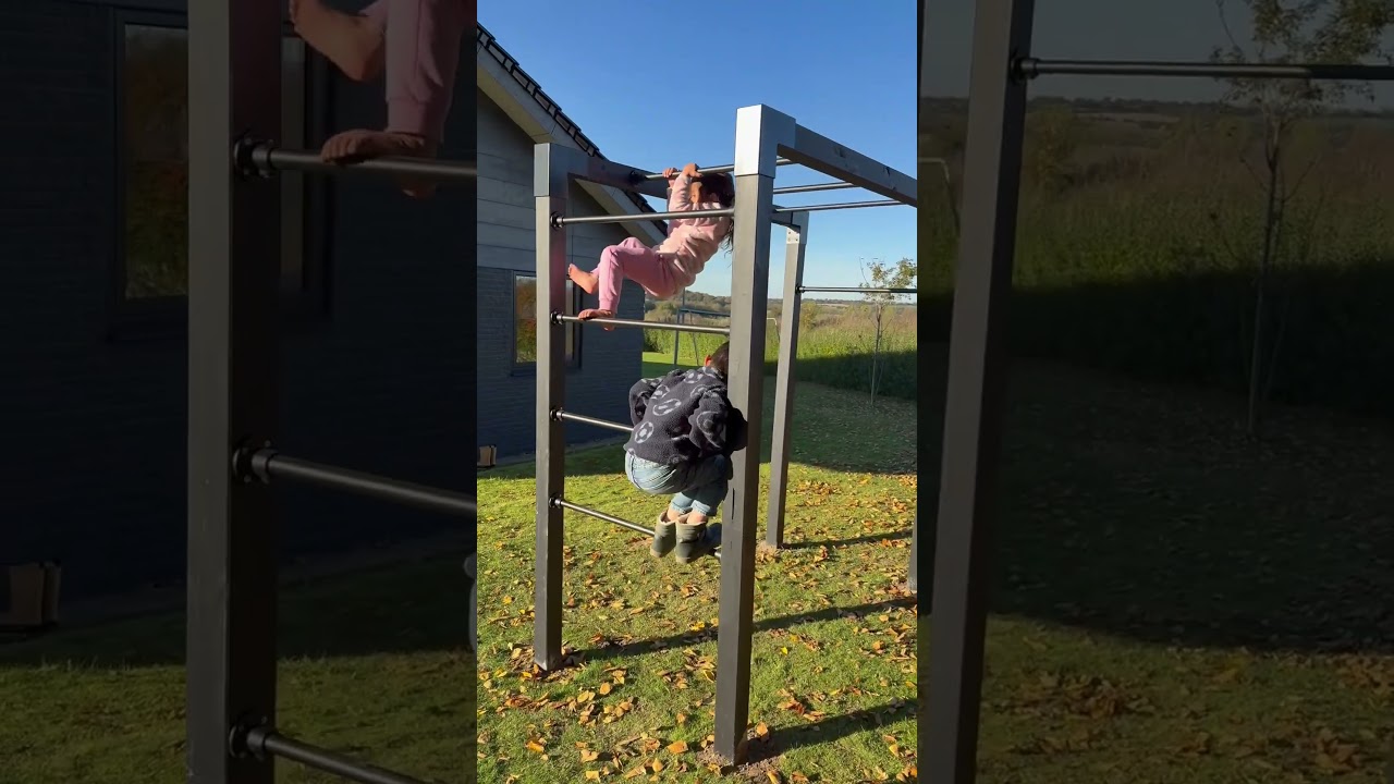 Outdoor Fitness træningsstativ - model 4 - sort m/sorte beslag