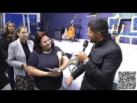 COBRA SAI DA CABEÇA DE MULHER DURANTE CULTO! ASSUSTADOR... PR. TIAGO SOUZA