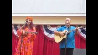 'Iolani Kamauu - "Holoholo Ka'a"