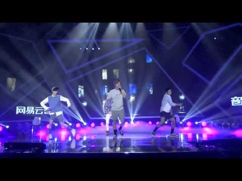 150811 UNIQ – Luv Again at Netease Music Battle