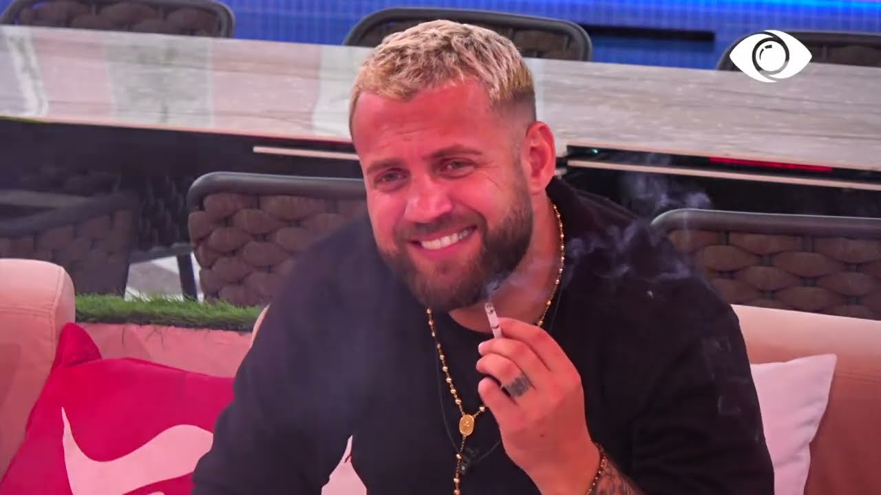 Ju jeni të gjithë zvarranikë/Luizi-Kristit: Je kokrra e …!