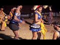 கீழ குனிஞ்சு என்னடா பாக்குற எதாச்சும