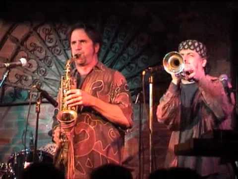 Klezmatics Shprayz ikh mir NYC 2002