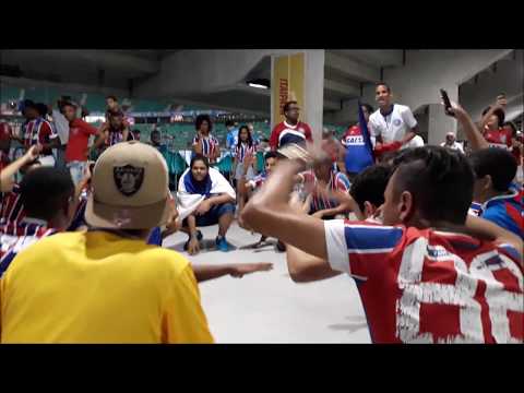 "MOVIMENTO TURMA TRICOLOR (BAHÃŠA x Grêmio - 25Âª Rodada - Brasileirão)" Barra: Movimento Turma Tricolor • Club: Bahia