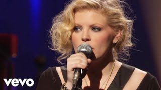 The Chicks - Cowboy Take Me Away (Live at VH1 Storytellers)