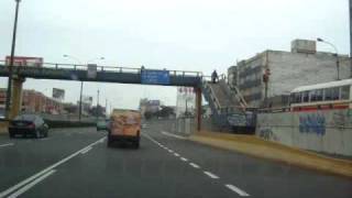 preview picture of video 'Manejando a Plaza Vea de San Borja  (Lima - Perú)'