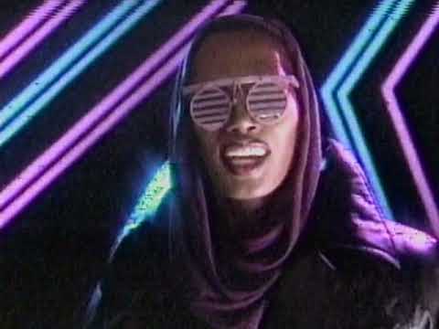 1987 Grace Jones Sun Country Cooler Commercial