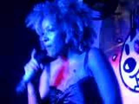 Joi Cardwell performs new single PEOPLE