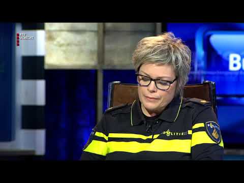 23-1-'19 Soest - steen door ruit politieauto gegooid