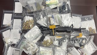 2 arrested after Evansville police find guns, ammo, drugs inside vehicle