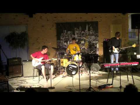 Eleven Wives - Avishai Cohen (cover)