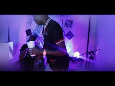 700Quelz - Oz’s & Pounds (prod. by XlOnDaBeat) ShotxChopped by TuffGotDaShot