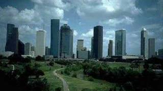 Guerilla Maab - Is A Playa (Trae, Z-ro, Dougie D.)