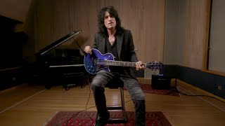 Video thumbnail for Epiphone | Tommy Thayer Electric Blue Les Paul Outfit Demo by OfficialEpiphone