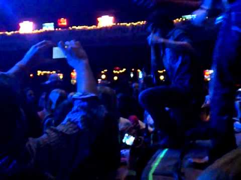 Damien Green's Fiddle Solo from Cowboy's Dancehall San Antonio, TX 12-03-10