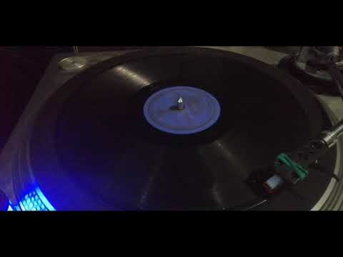 Л. Кострица и джаз оркестр п/у А. Цфасмана - "Перелетные птицы"