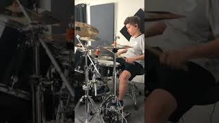 Beartooth Loser short