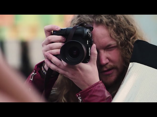 Video Teaser für 17mm F1 2 PRO Product Overview with Olympus Visionary Lars Johnson
