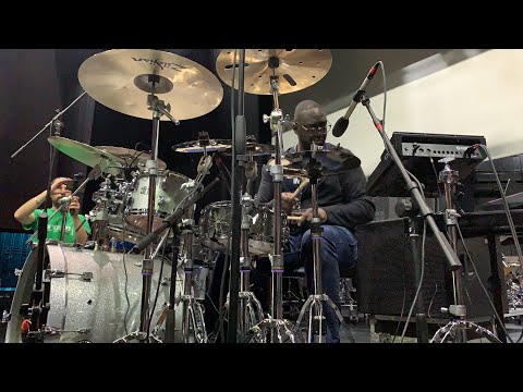 Larnell Lewis - Soundcheck at TamTam Drum Fest (Yamaha Drums)