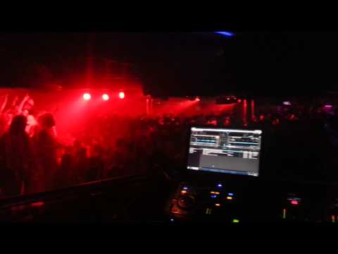 Vier 02/08/13 * apple ba * dj.paul.dauk