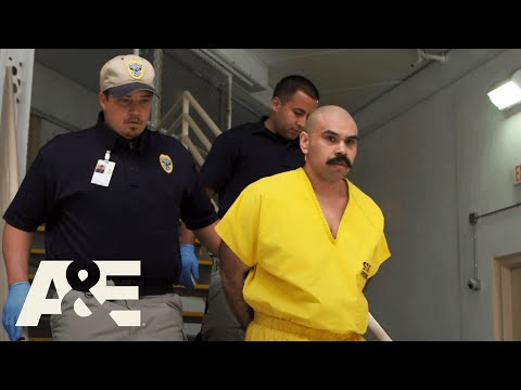 Inmate Taunts Officer | Behind Bars: Rookie Year | A&E