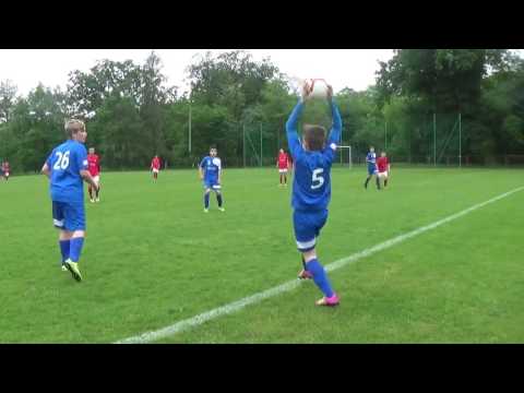 AP Brzeg Dolny - MKS Piast Żmigród 0:4 (0:2) 20.05.2017 - Pierwsza połowa meczu
