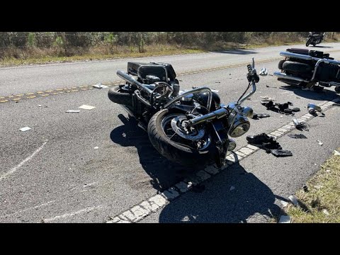 Avoid a motorcycle crash using proper techniques.