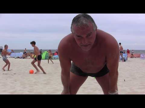 CZ6-Wakacje 2018-Beach Soccer -Szabełki Grają meczyk na Plaży w Unieściu