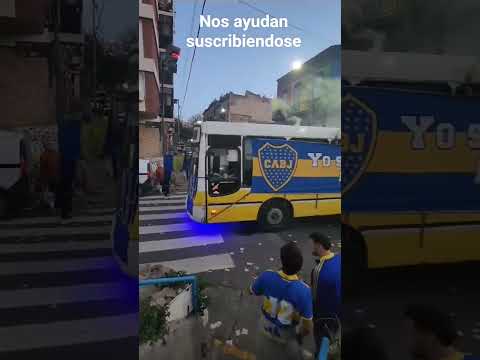 "Dale Boca que tu hinchada siempre te va a alentar #bocajuniors #la12 #futbol #azulyoro #bombonera" Barra: La 12 &bull; Club: Boca Juniors