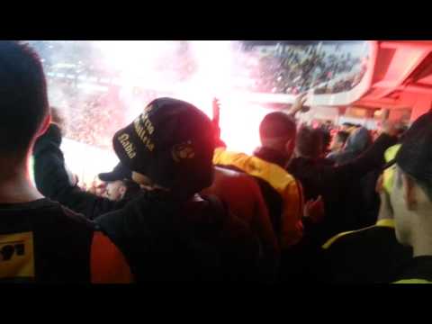 "Hinchada de peñarol vs dilubio 2017" Barra: Barra Amsterdam • Club: Peñarol