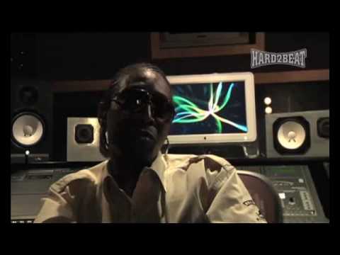 FUGATIVE GOES TO AMERICA PART 1