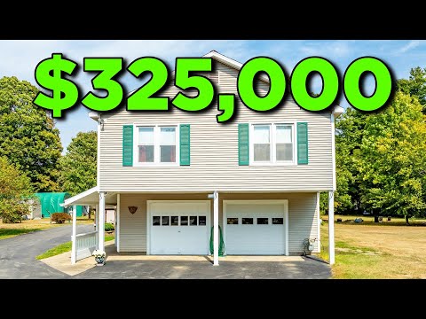 Wilton Homestead—Barn, Garages, Cottage & PRIME Location! 🌲🐴 -- 69 Worth Rd