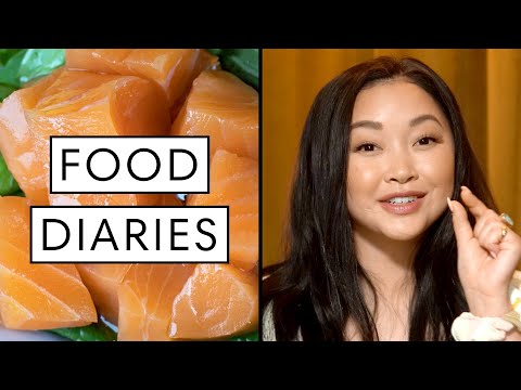 ラナ・コンドルが1日に食べるものすべて｜フードダイアリー。一口サイズ｜ハーパーズ バザー (Everything Lana Condor Eats in a Day | Food Diaries: Bite Size | Harper's BAZAAR)