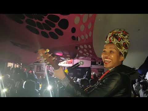 Berita Afrosoul - Ixesha Lami / Phakama Africa live @ Indibano Preparty, Noupoort opholamedia