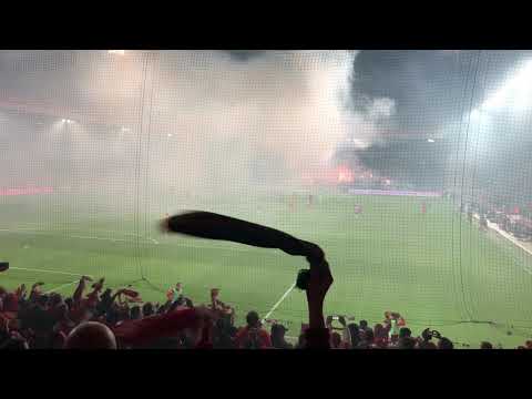 1.FC Union: Hertha BSC -Derby- Pyro aufs Spielfeld - 2.11.2019, Alte Försterei