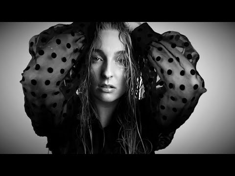 LEONIE ATHINA & Mistasy - Feel So Low (Official Video HD)