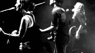 Flesh And Blood - The Waifs