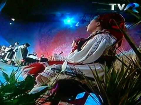 Antonia Hoza- MUGUR DE TEZAUR FOLCLORIC