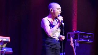 Sinead O'Connor The Voice of My Doctor (Live)