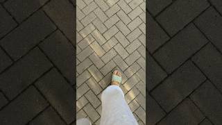 Download lagu Walking mp3