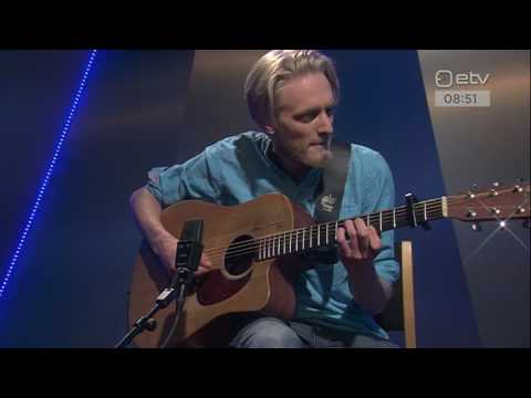 PAUL NEITSOV "Tall Fiddler"