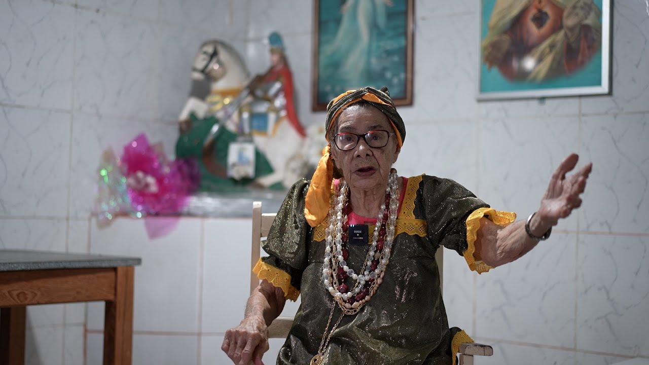 Entrevista com Vó Maria José, de 101 anos, que é rezadeira e juremeira na cidade de Gravatá, PE.