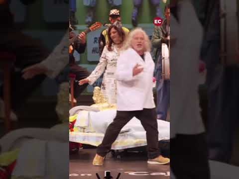 El Falla se defiende el público echa a la chirigota de mensajes ultraderechistas de Vox.