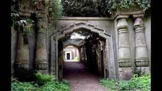 Cemitérios Antigos : Dark Sanctuary - Au Milieu Des Seputures