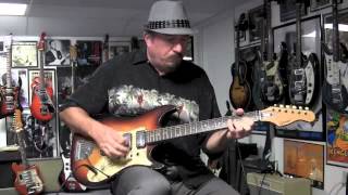 Video thumbnail for 1960s Egmond Airstream 3 Guitar Demo by Coolpapabear